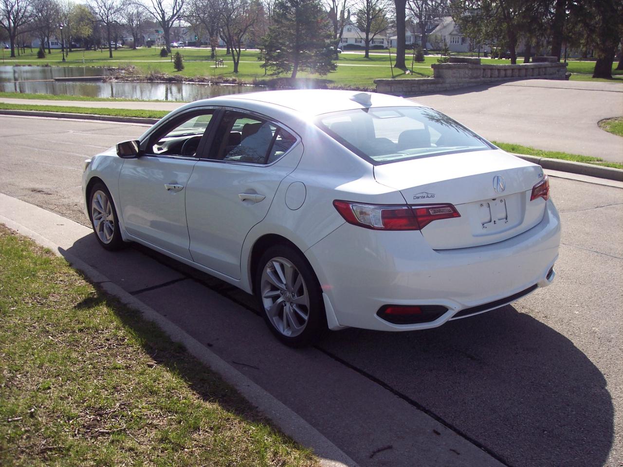 Acura ILX Sedan w/Technology Plus Pkg 2018