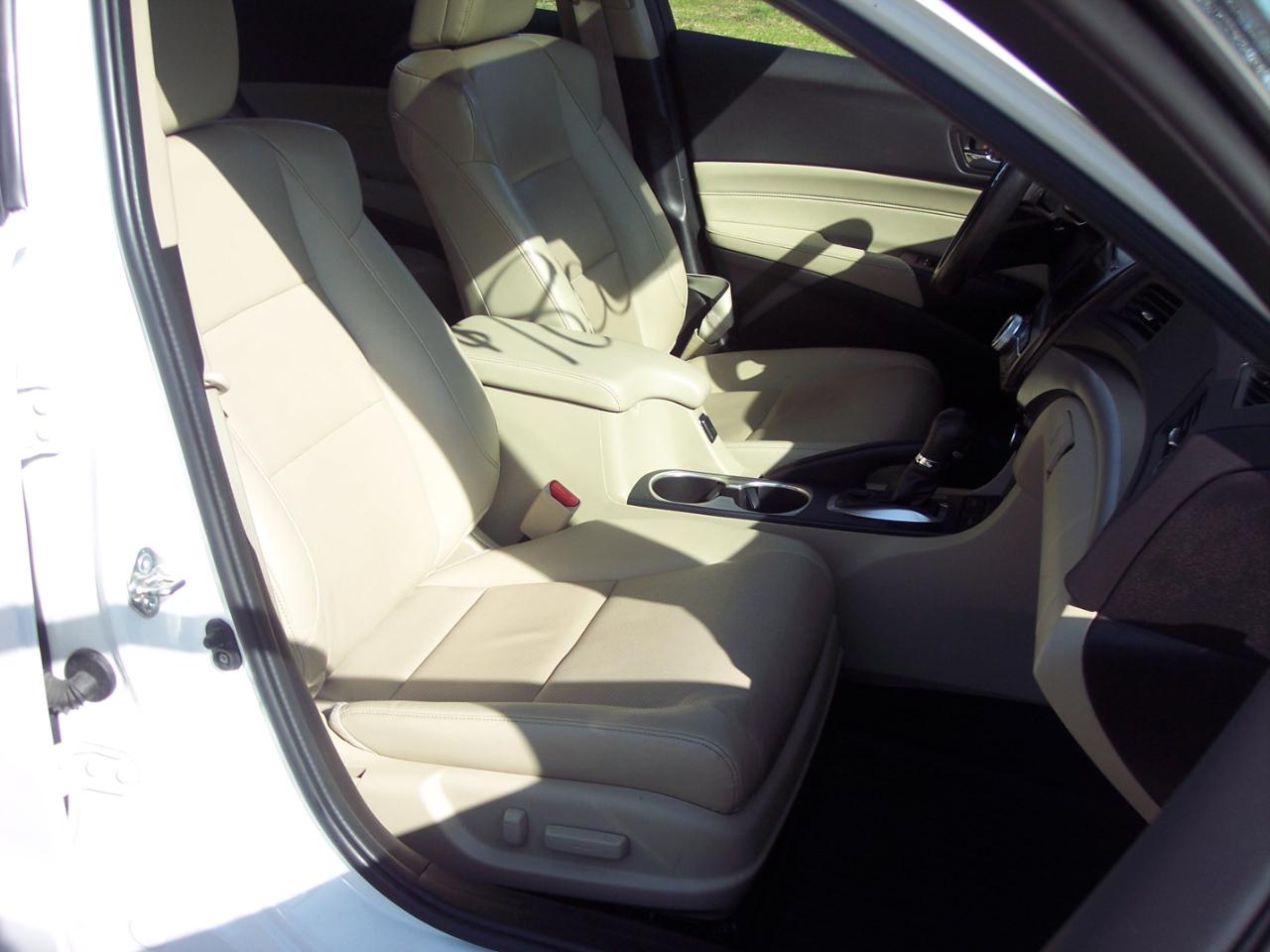 Acura ILX Sedan w/Technology Plus Pkg 2018