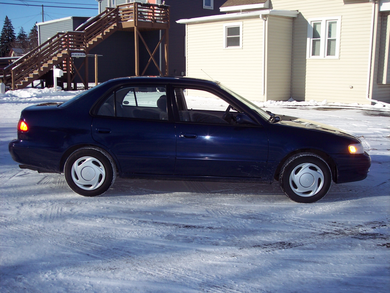 Toyota Corolla 4dr Sdn VE Auto 1998