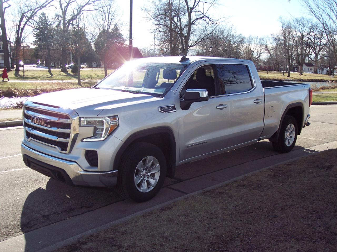 GMC Sierra 1500 4WD Crew Cab 157" SLE 2021
