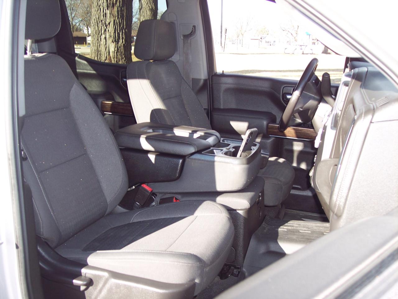 GMC Sierra 1500 4WD Crew Cab 157" SLE 2021