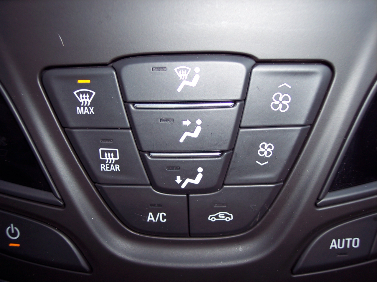 Buick Envision AWD 4dr Premium 2018