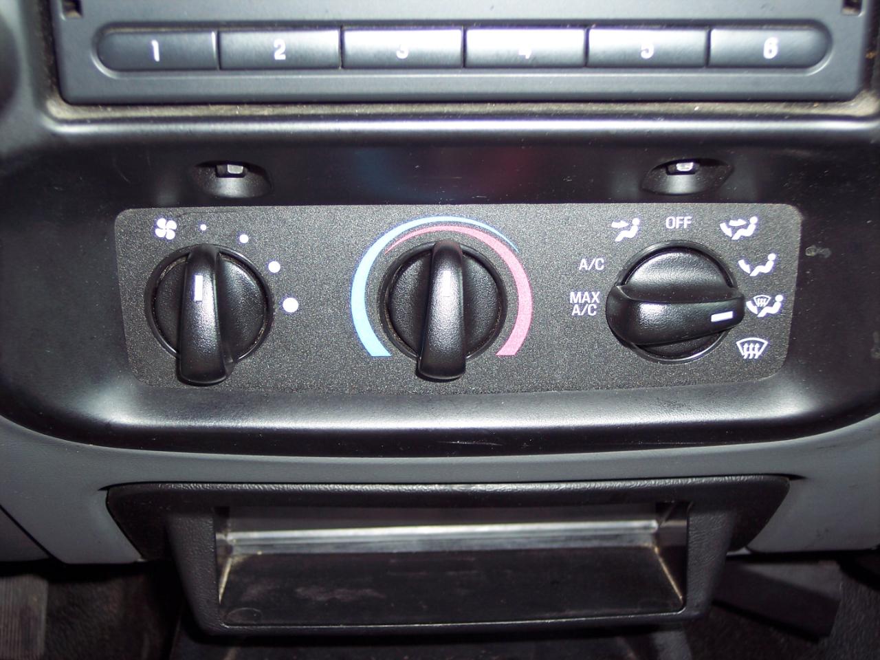 Ford Ranger 2WD Reg Cab 112" XLT 2007