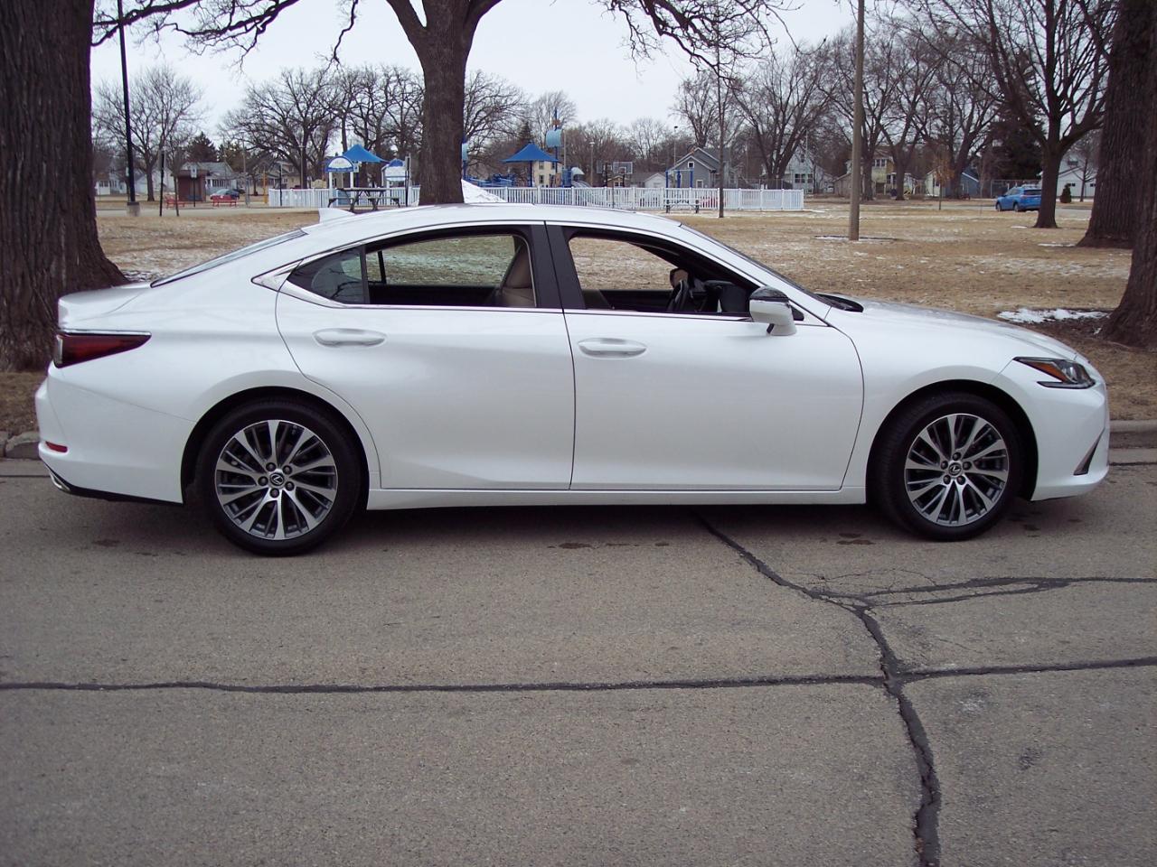 Lexus ES ES 350 FWD 2020