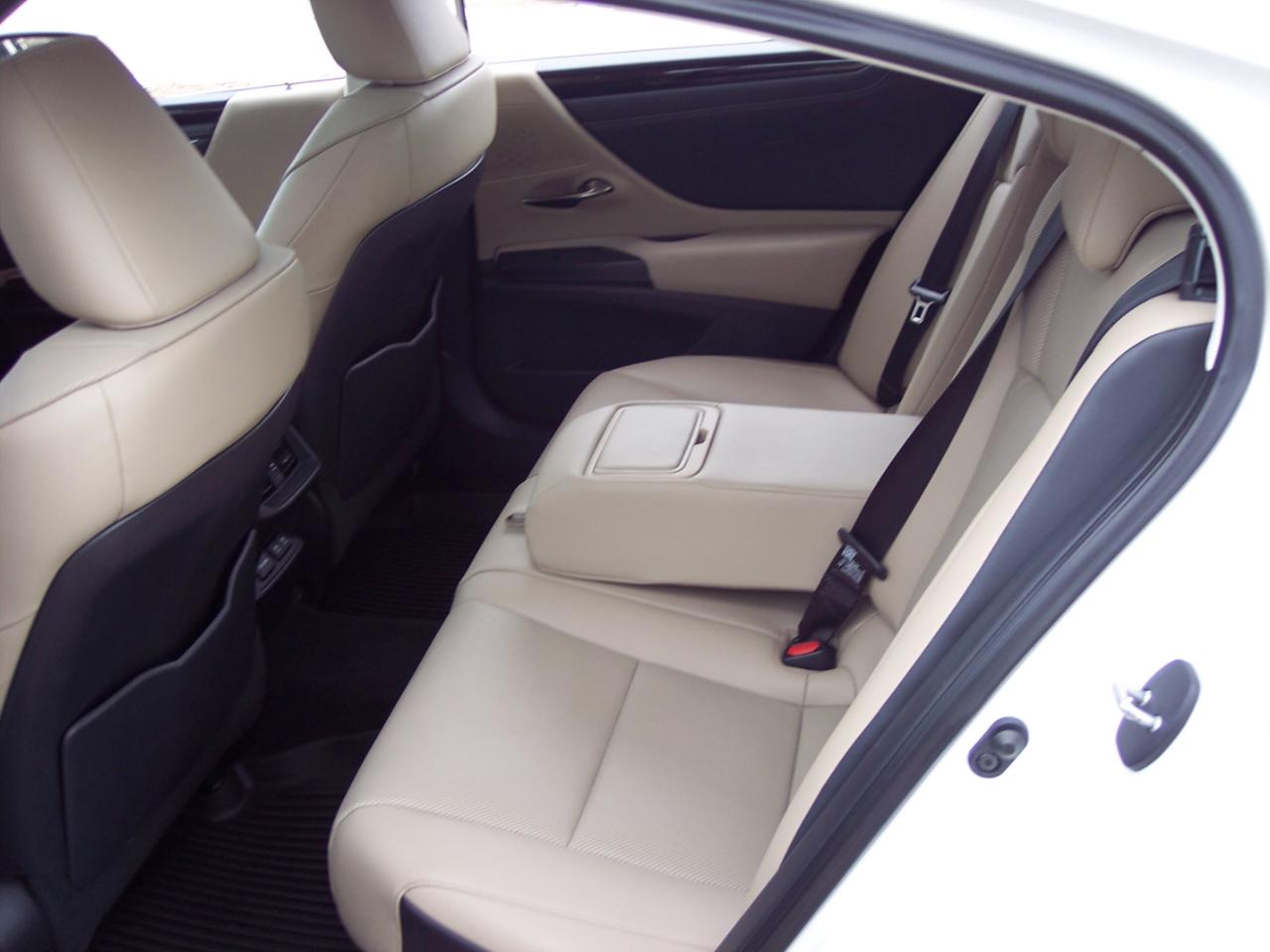 Lexus ES ES 350 FWD 2020