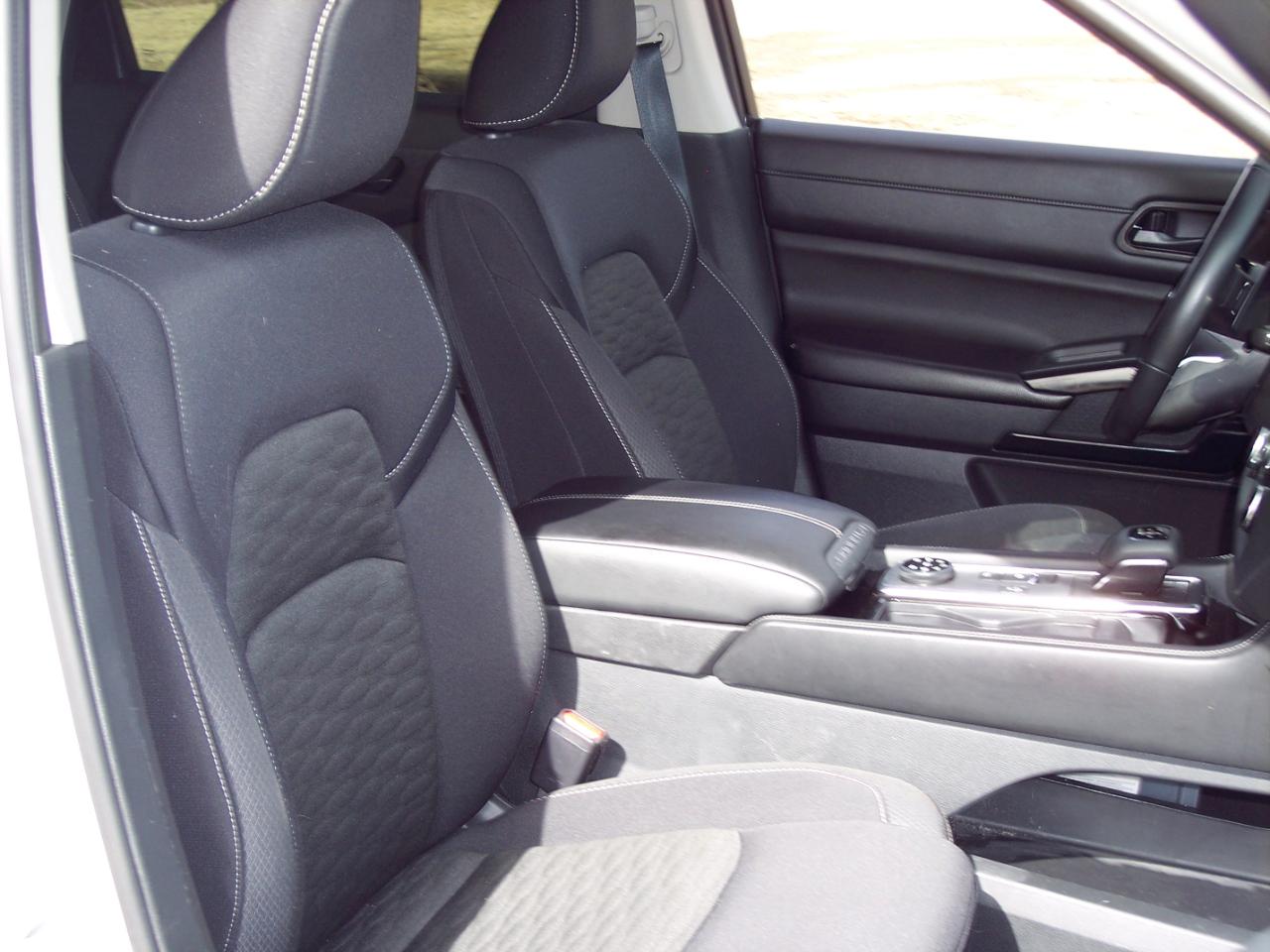 Nissan Pathfinder SV 4WD 2023