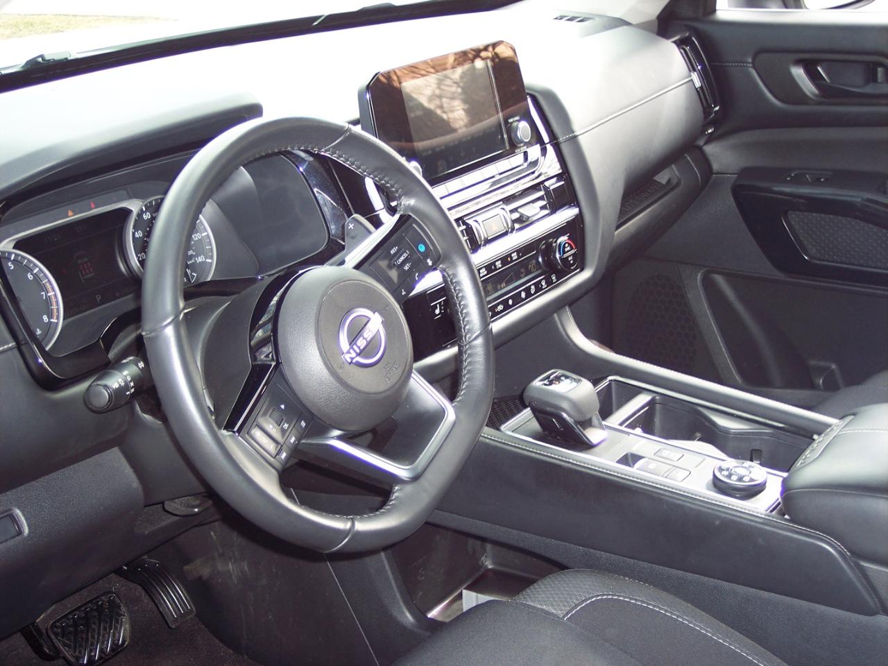 Nissan Pathfinder SV 4WD 2023