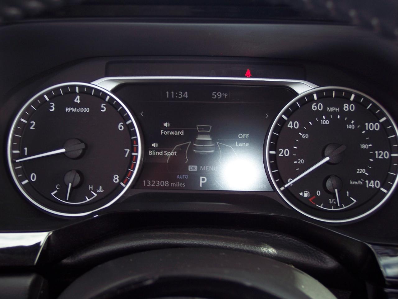 Nissan Pathfinder SV 4WD 2023