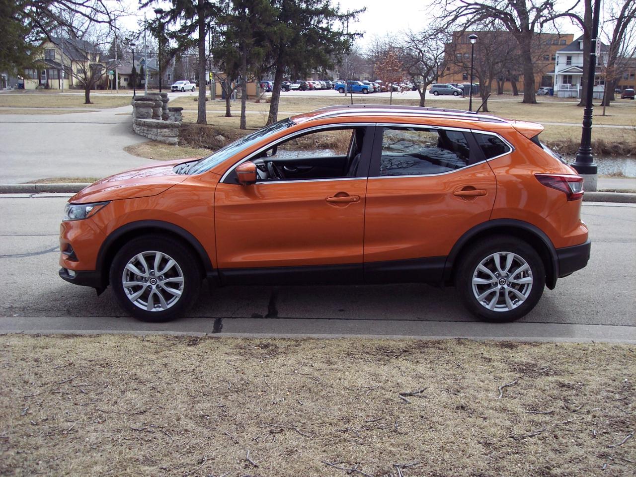 Nissan Rogue Sport AWD SV 2022