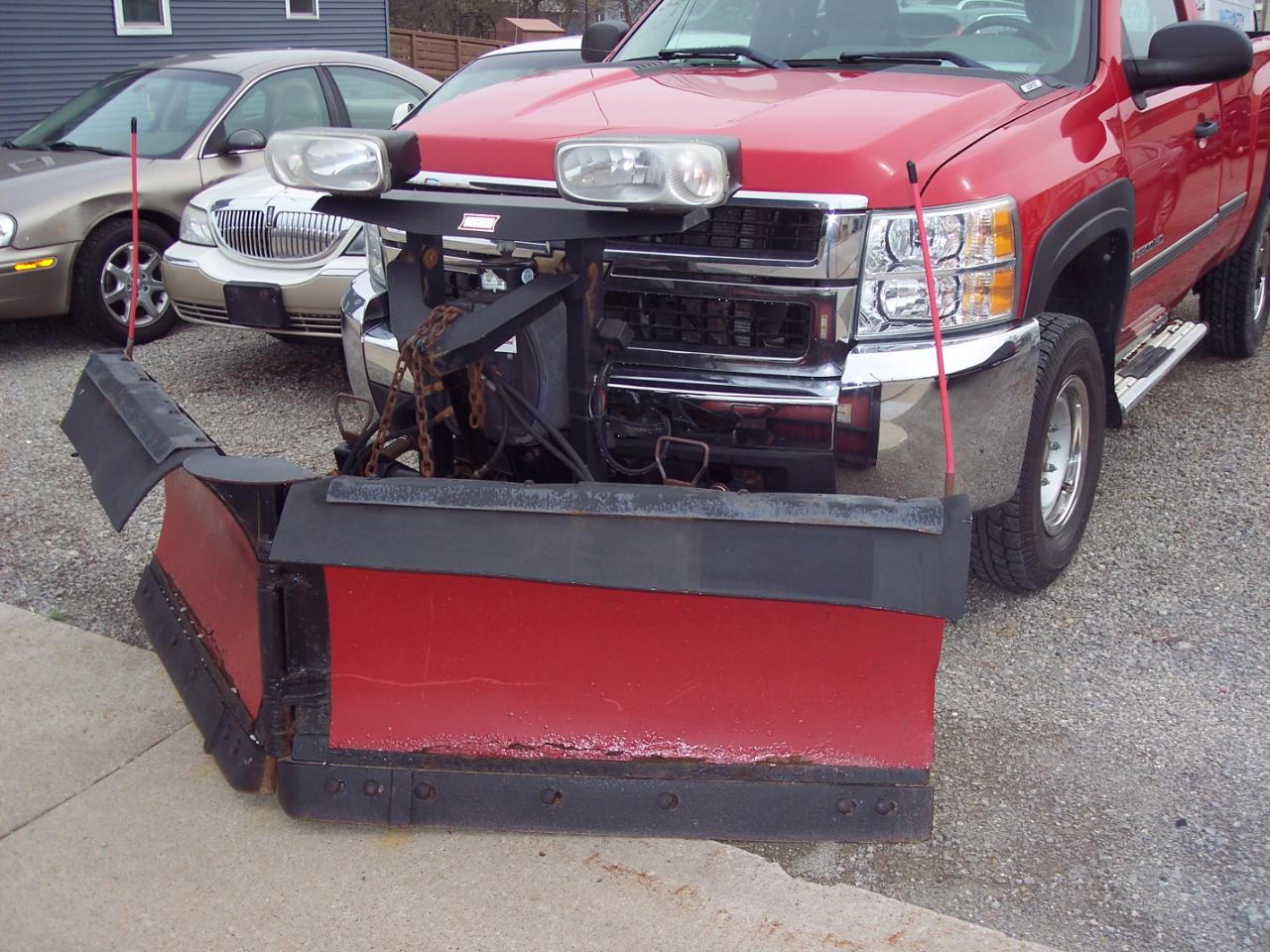 Chevrolet Silverado 3500HD 4WD Reg Cab 133" SRW Work Truck 2009