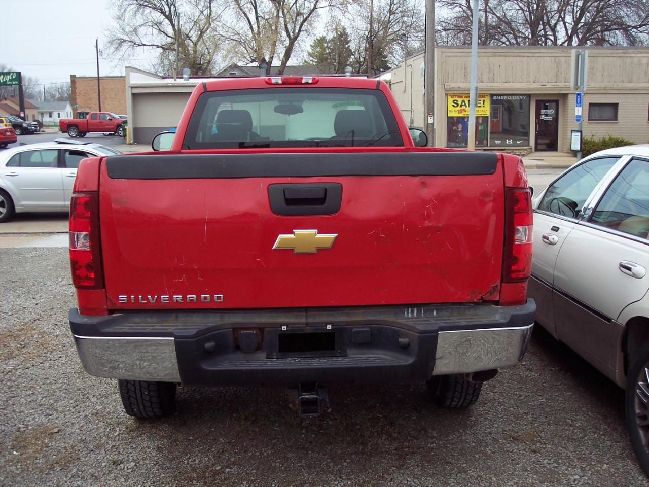 Chevrolet Silverado 3500HD 4WD Reg Cab 133" SRW Work Truck 2009