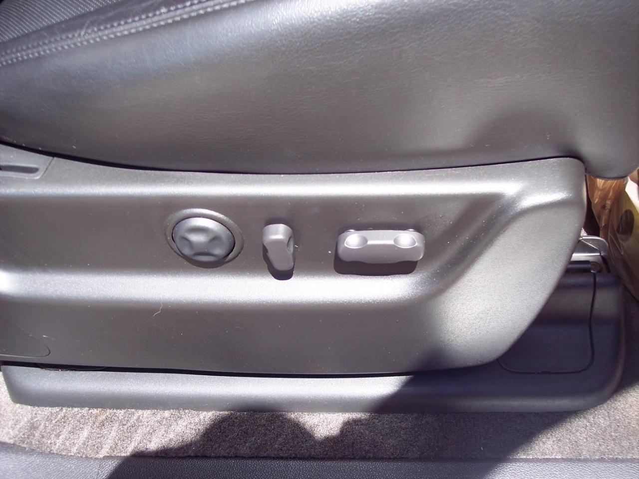 Cadillac Escalade ESV AWD 4dr 2008