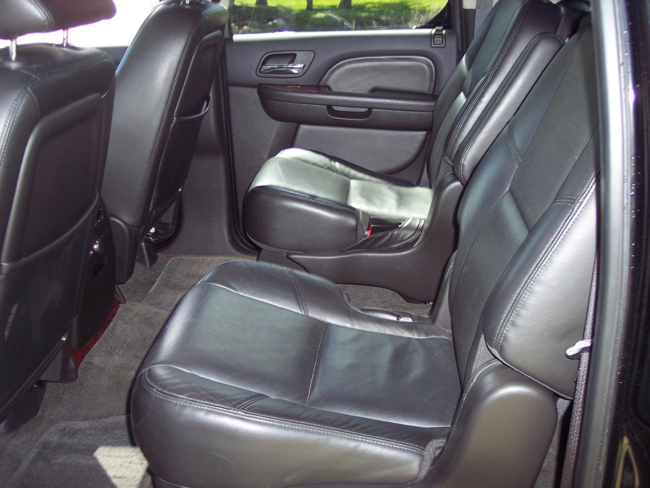 Cadillac Escalade ESV AWD 4dr 2008