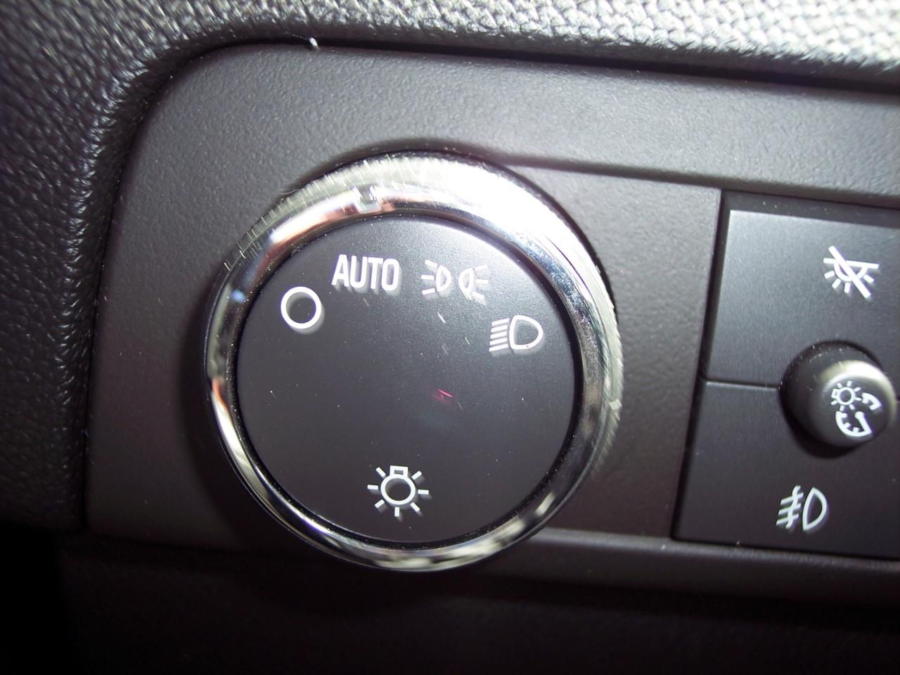 Cadillac Escalade ESV AWD 4dr 2008