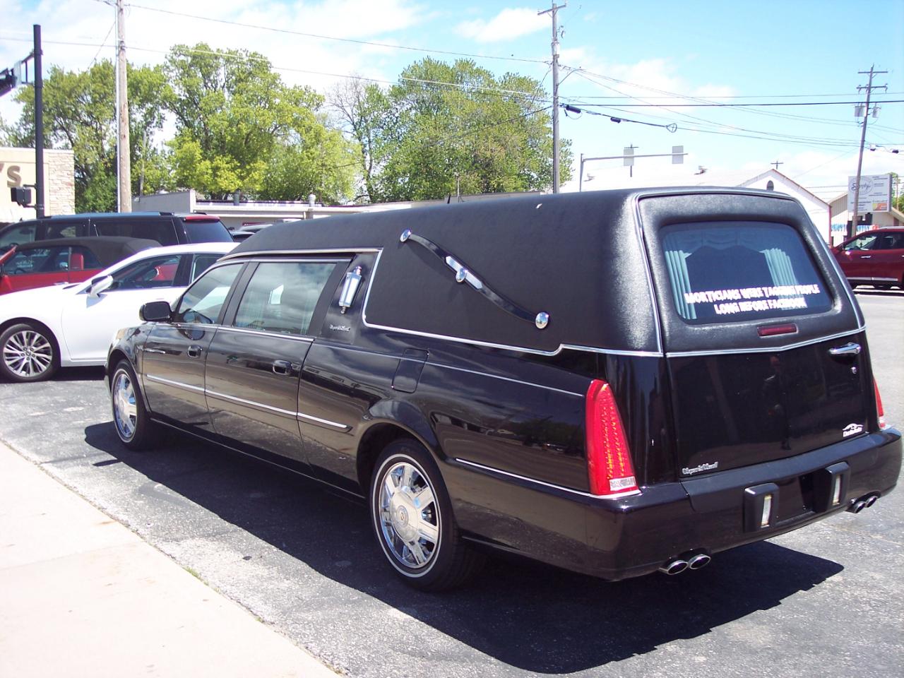 Cadillac DTS Professional 4dr Sdn Funeral Coach 2007