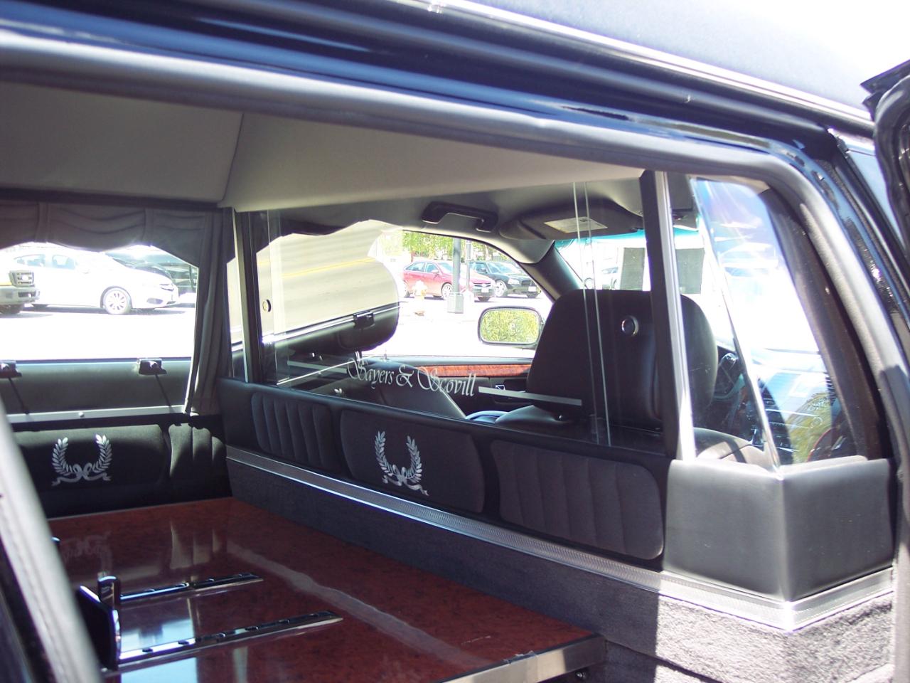 Cadillac DTS Professional 4dr Sdn Funeral Coach 2007