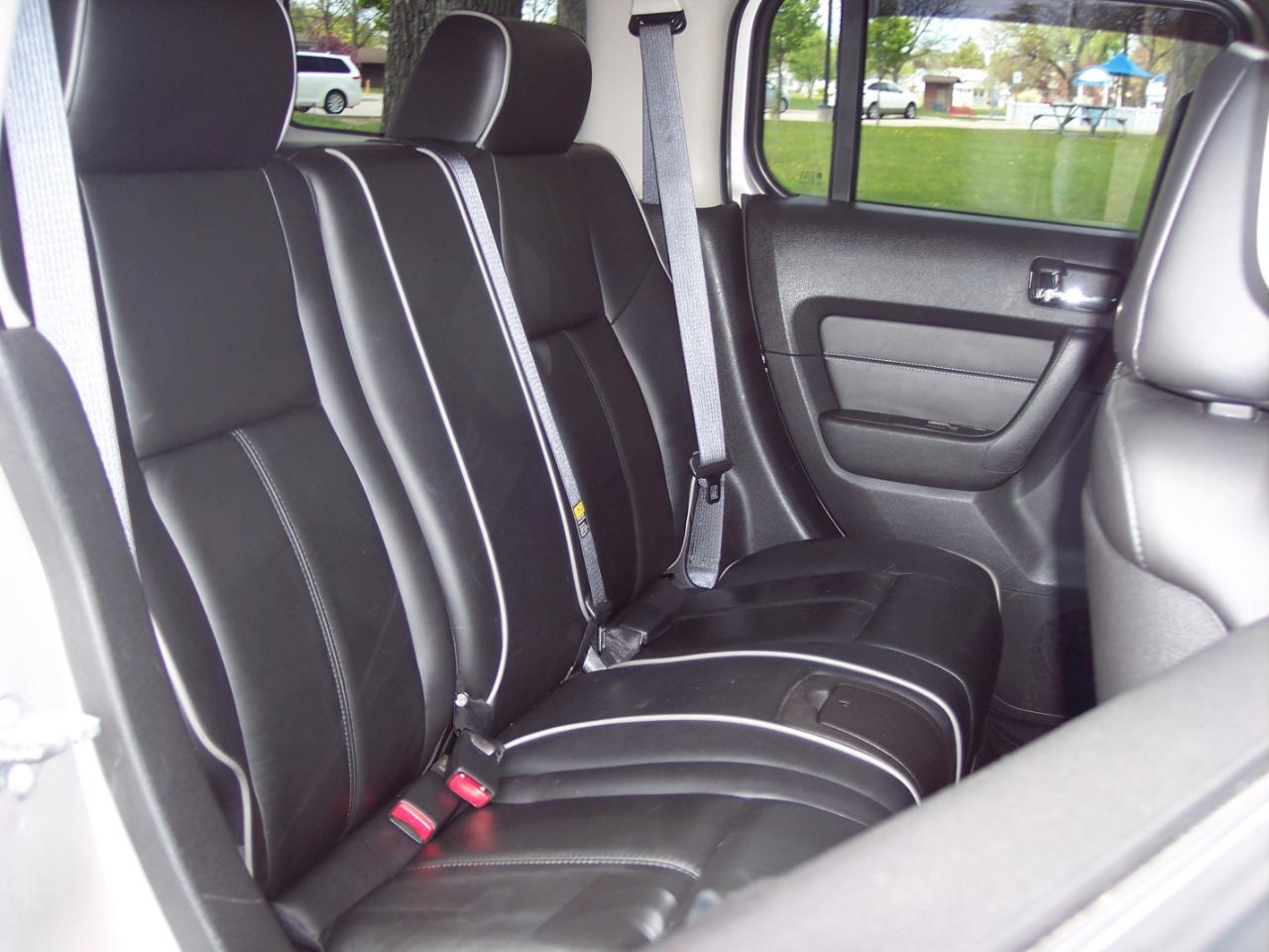 HUMMER H3 4dr 4WD SUV 2006