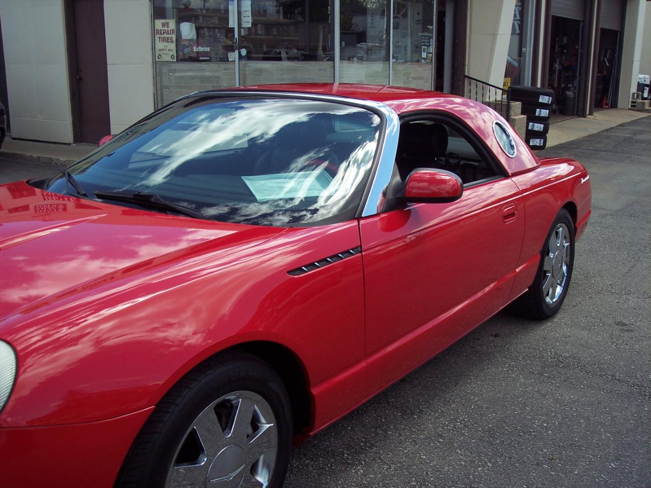 Ford Thunderbird 2dr Conv w/Hardtop Premium 2002