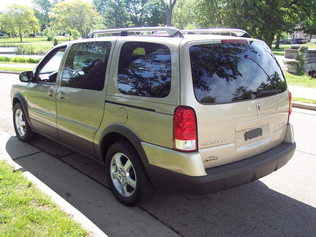 Pontiac Montana SV6 4dr Ext WB FWD 2006