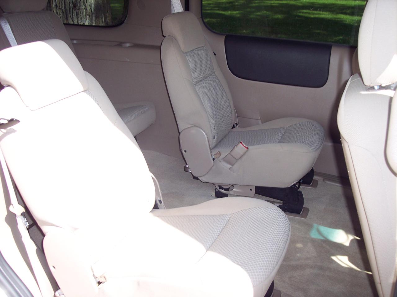 Pontiac Montana SV6 4dr Ext WB FWD 2006