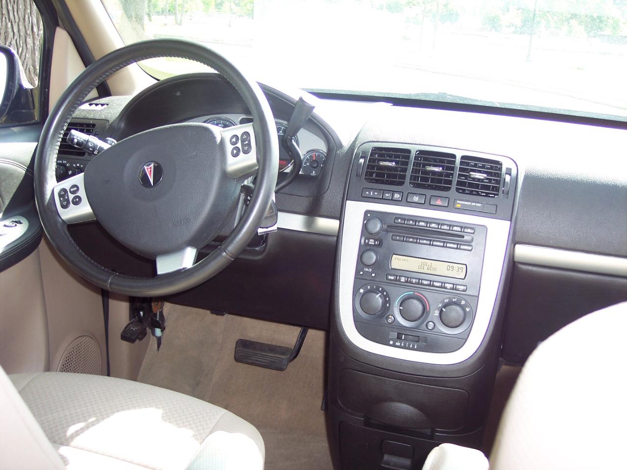 Pontiac Montana SV6 4dr Ext WB FWD 2006