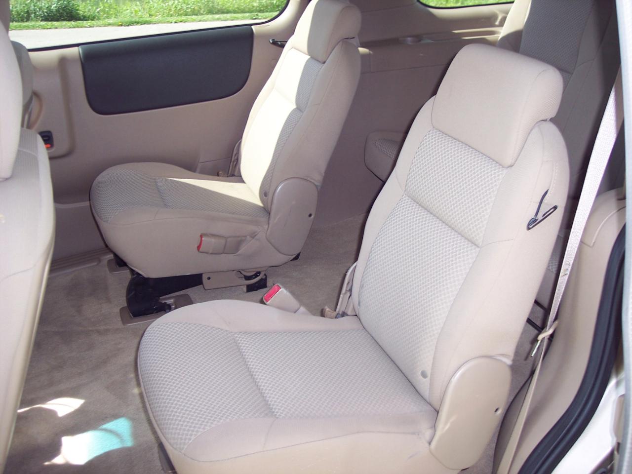 Pontiac Montana SV6 4dr Ext WB FWD 2006