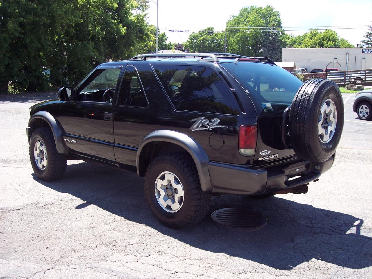 Chevrolet Blazer 2dr 4WD LS 2004