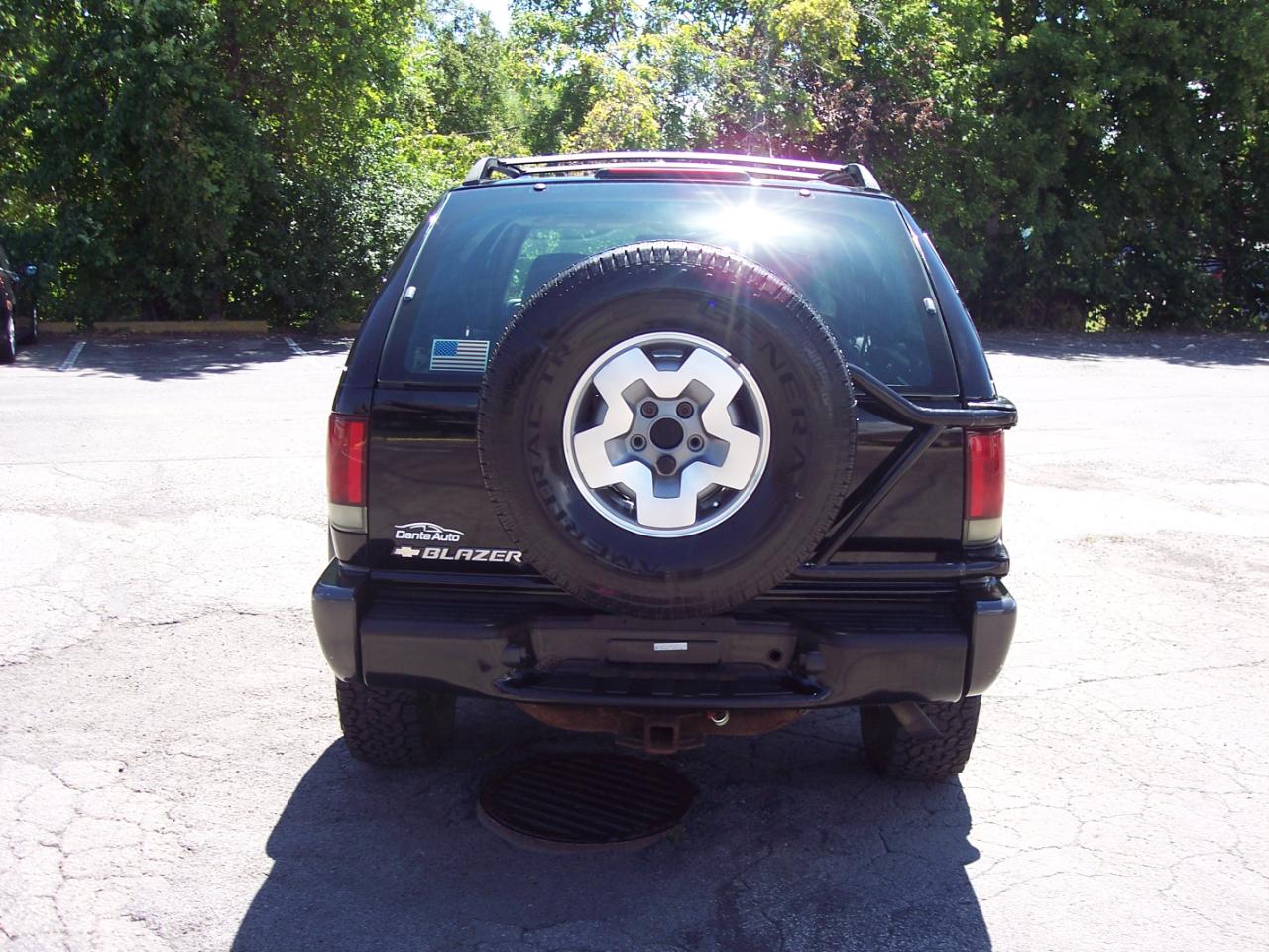 Chevrolet Blazer 2dr 4WD LS 2004