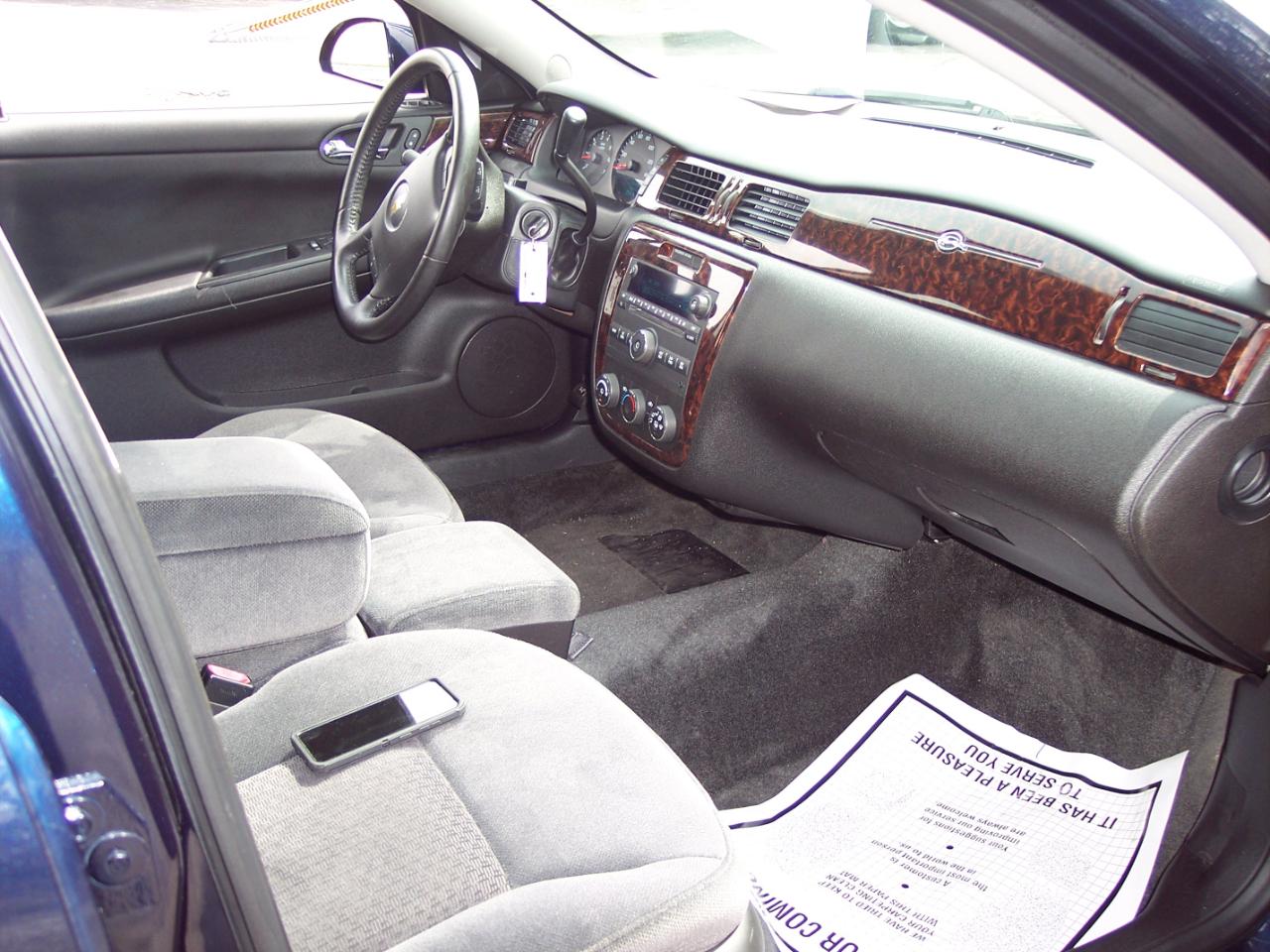Chevrolet Impala 4dr Sdn LS Retail 2012