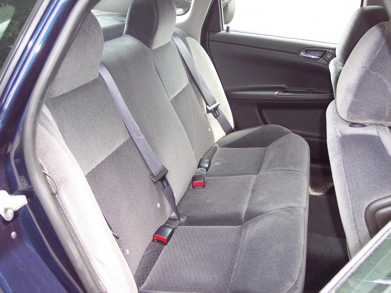 Chevrolet Impala 4dr Sdn LS Retail 2012