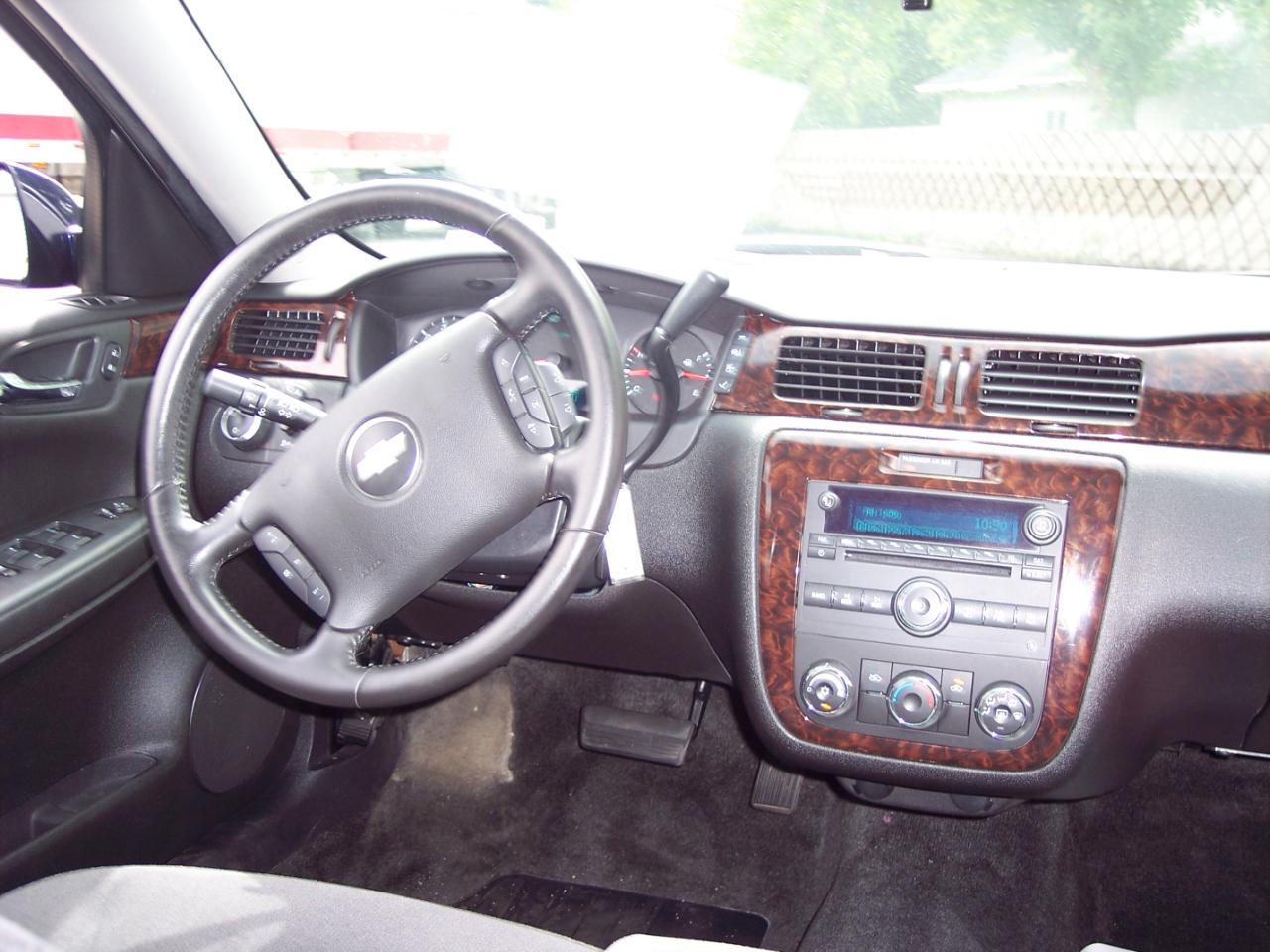 Chevrolet Impala 4dr Sdn LS Retail 2012