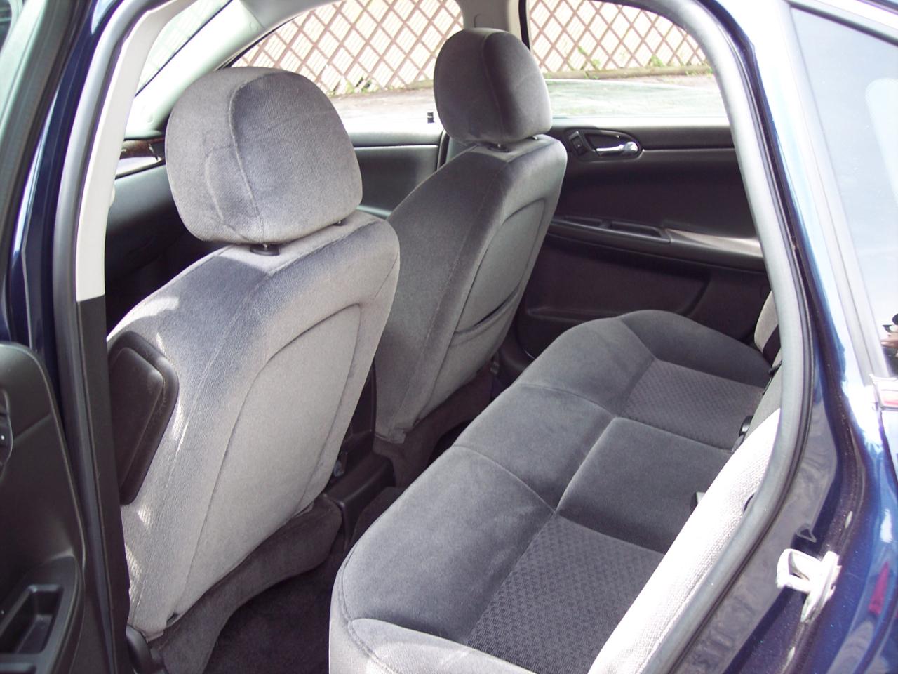 Chevrolet Impala 4dr Sdn LS Retail 2012