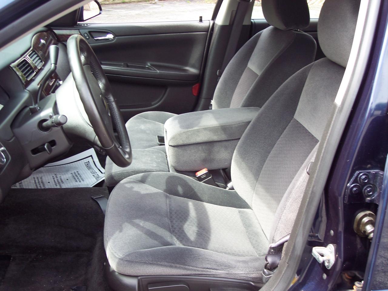 Chevrolet Impala 4dr Sdn LS Retail 2012