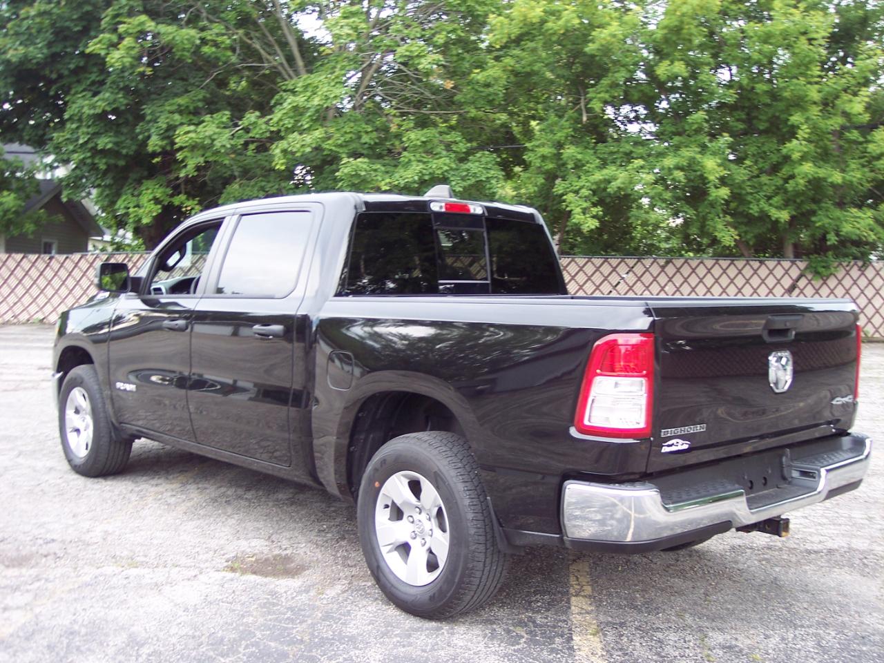 RAM 1500 Big Horn 4x4 Crew Cab 5'7" Box 2023