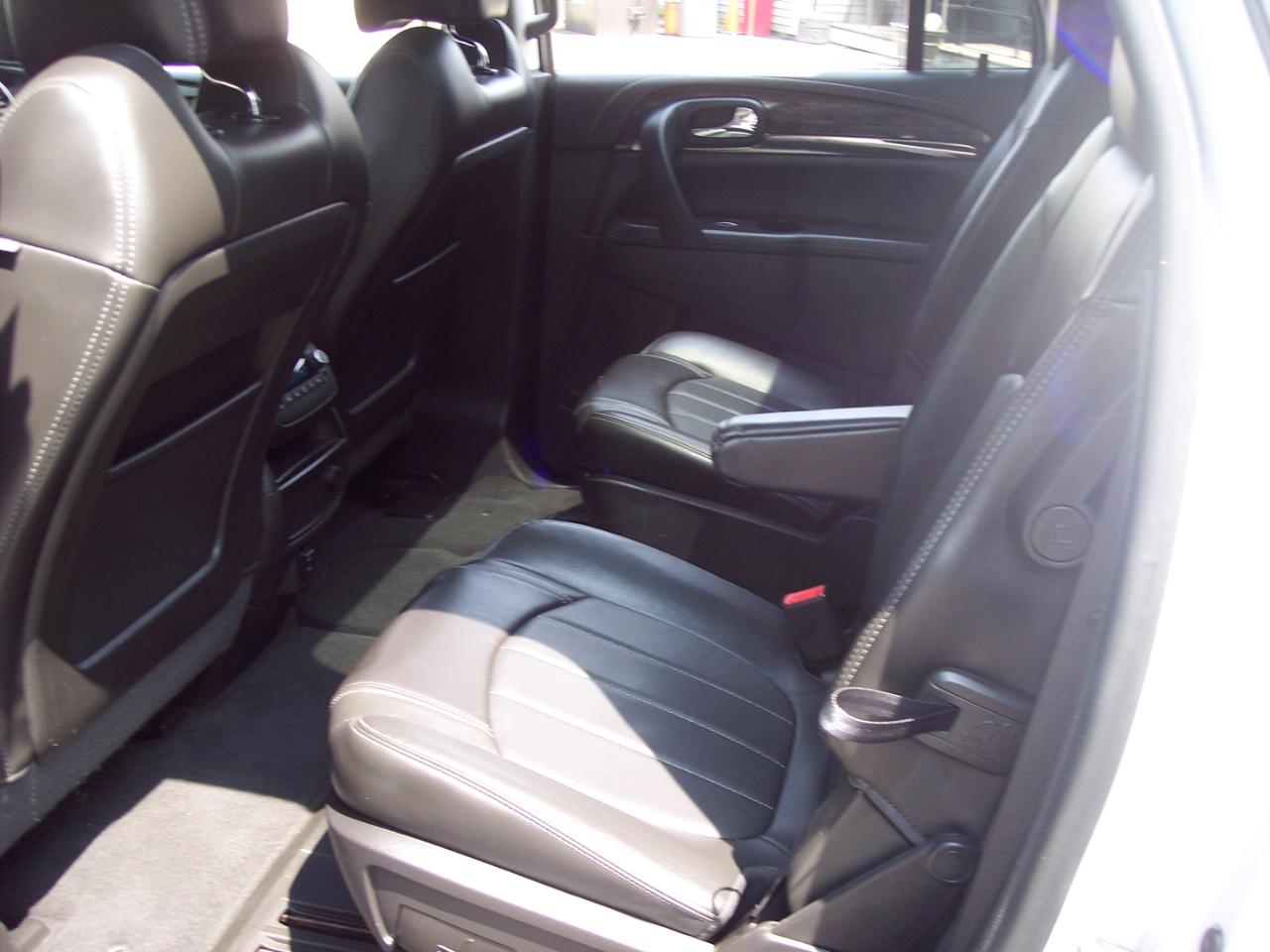 Buick Enclave AWD 4dr Premium 2016