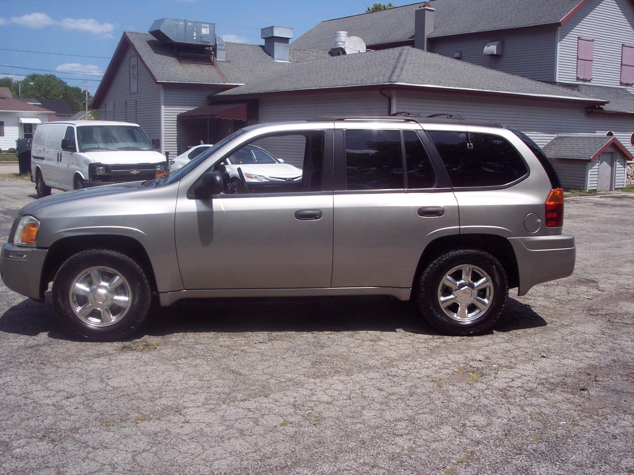 GMC Envoy 4dr 4WD SLE 2002