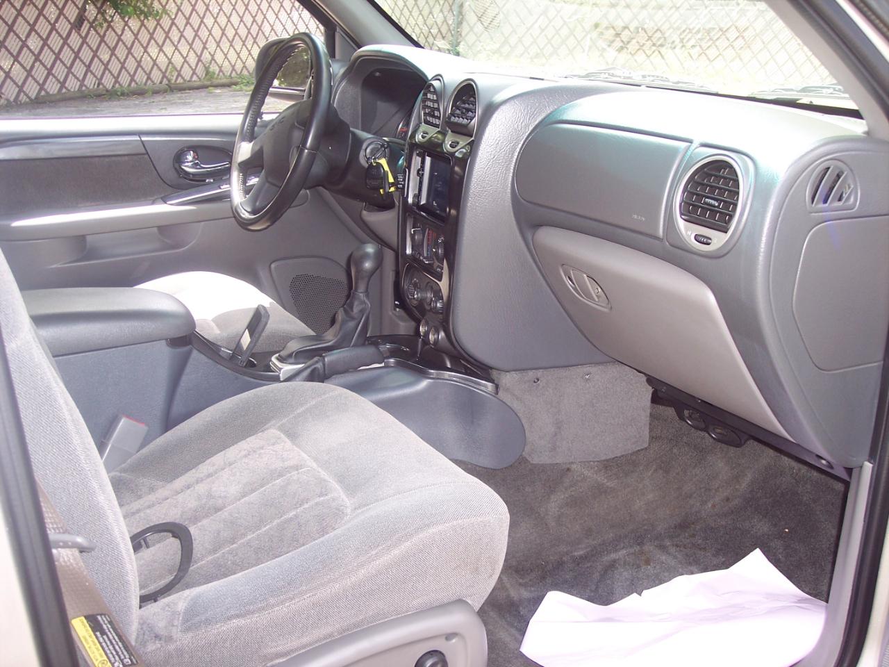 GMC Envoy 4dr 4WD SLE 2002
