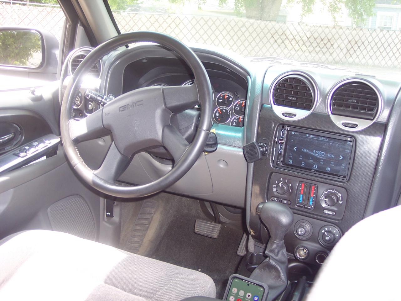 GMC Envoy 4dr 4WD SLE 2002