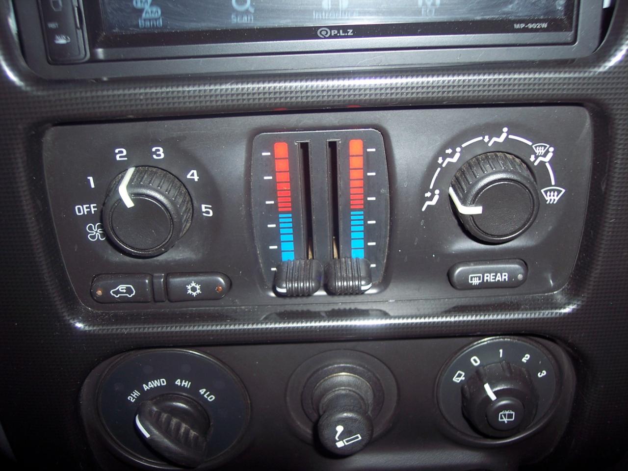 GMC Envoy 4dr 4WD SLE 2002