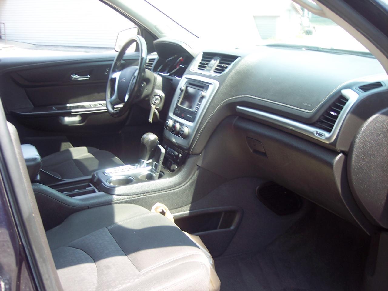 GMC Acadia AWD 4dr SLE w/SLE-2 2016