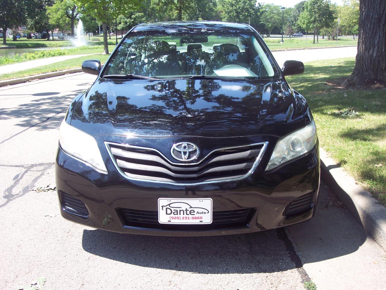 Toyota Camry 4dr Sdn V6 Auto XLE (Natl) 2011