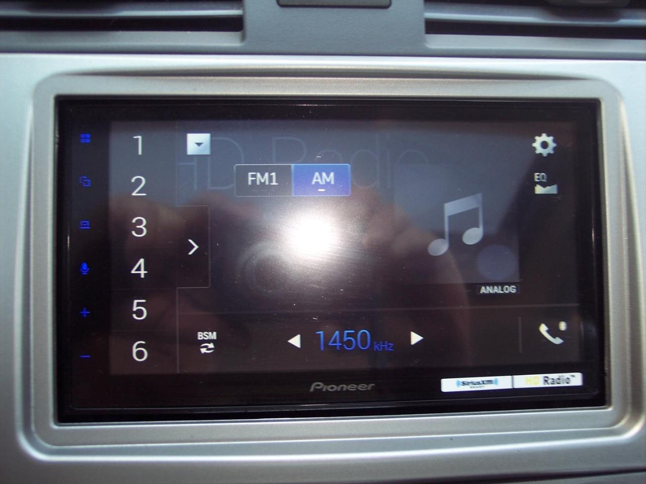 Toyota Camry 4dr Sdn V6 Auto XLE (Natl) 2011