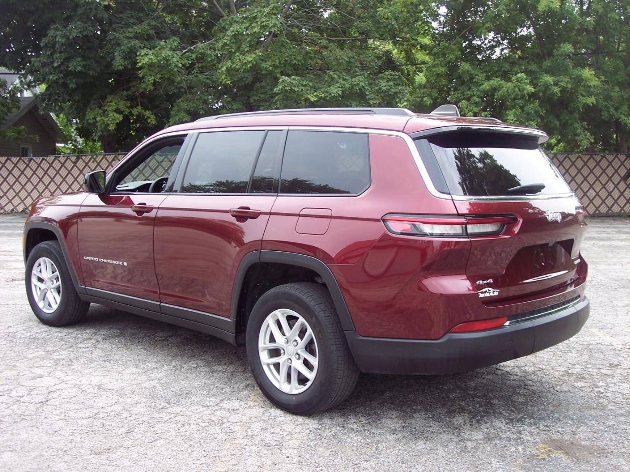 Jeep Grand Cherokee L Laredo X 4x4 2024
