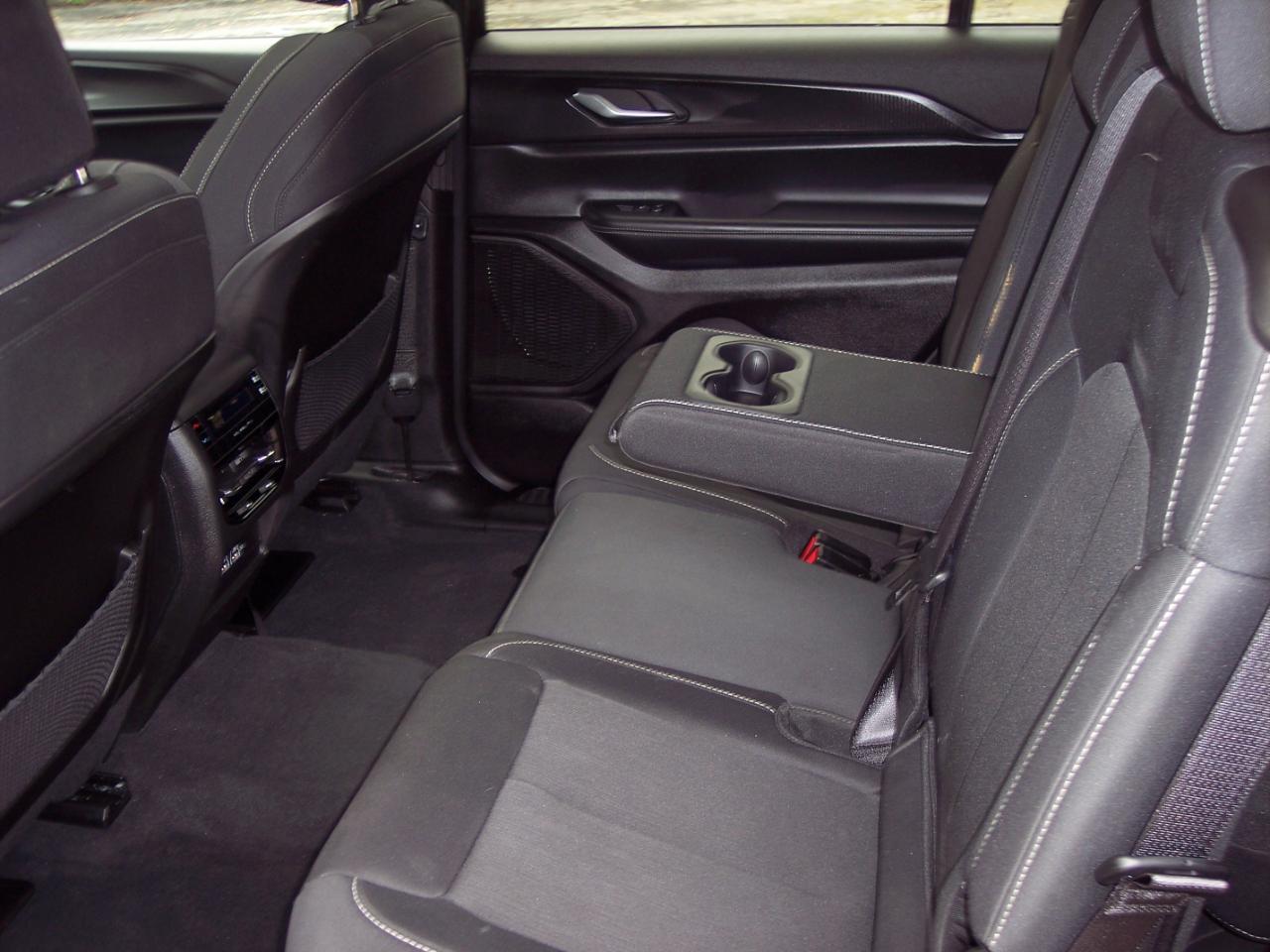Jeep Grand Cherokee L Laredo X 4x4 2024
