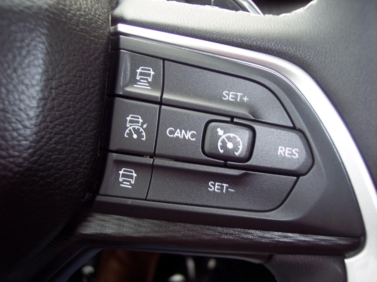 Jeep Grand Cherokee L Laredo X 4x4 2024