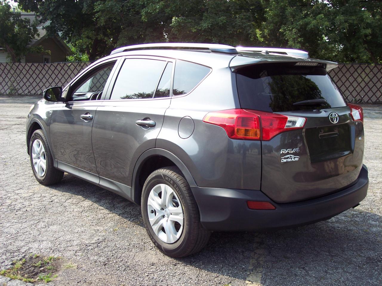 Toyota RAV4 FWD 4dr LE (Natl) 2014