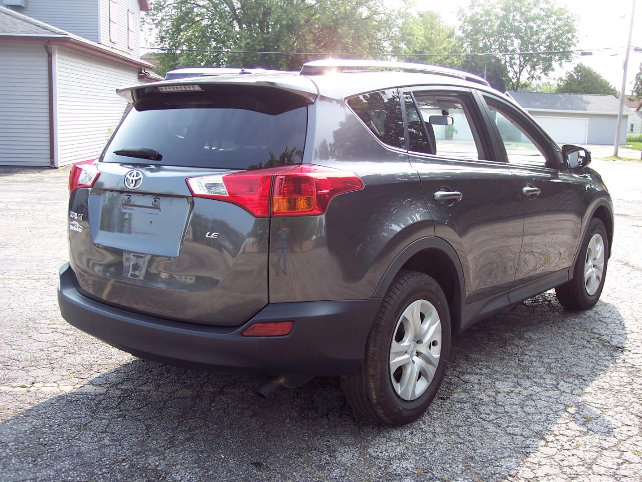 Toyota RAV4 FWD 4dr LE (Natl) 2014