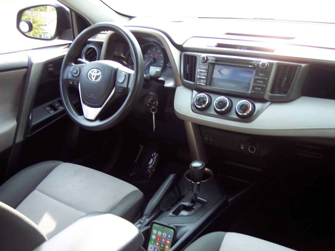 Toyota RAV4 FWD 4dr LE (Natl) 2014