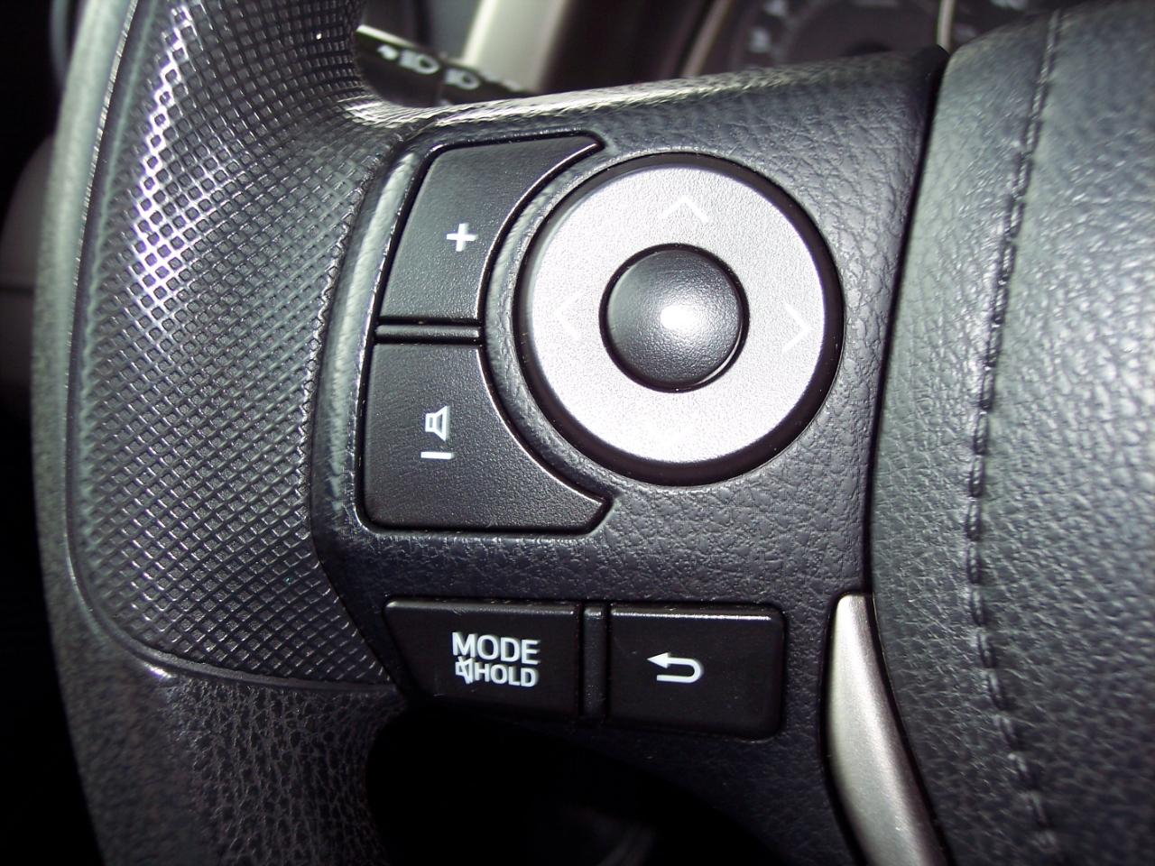 Toyota RAV4 FWD 4dr LE (Natl) 2014