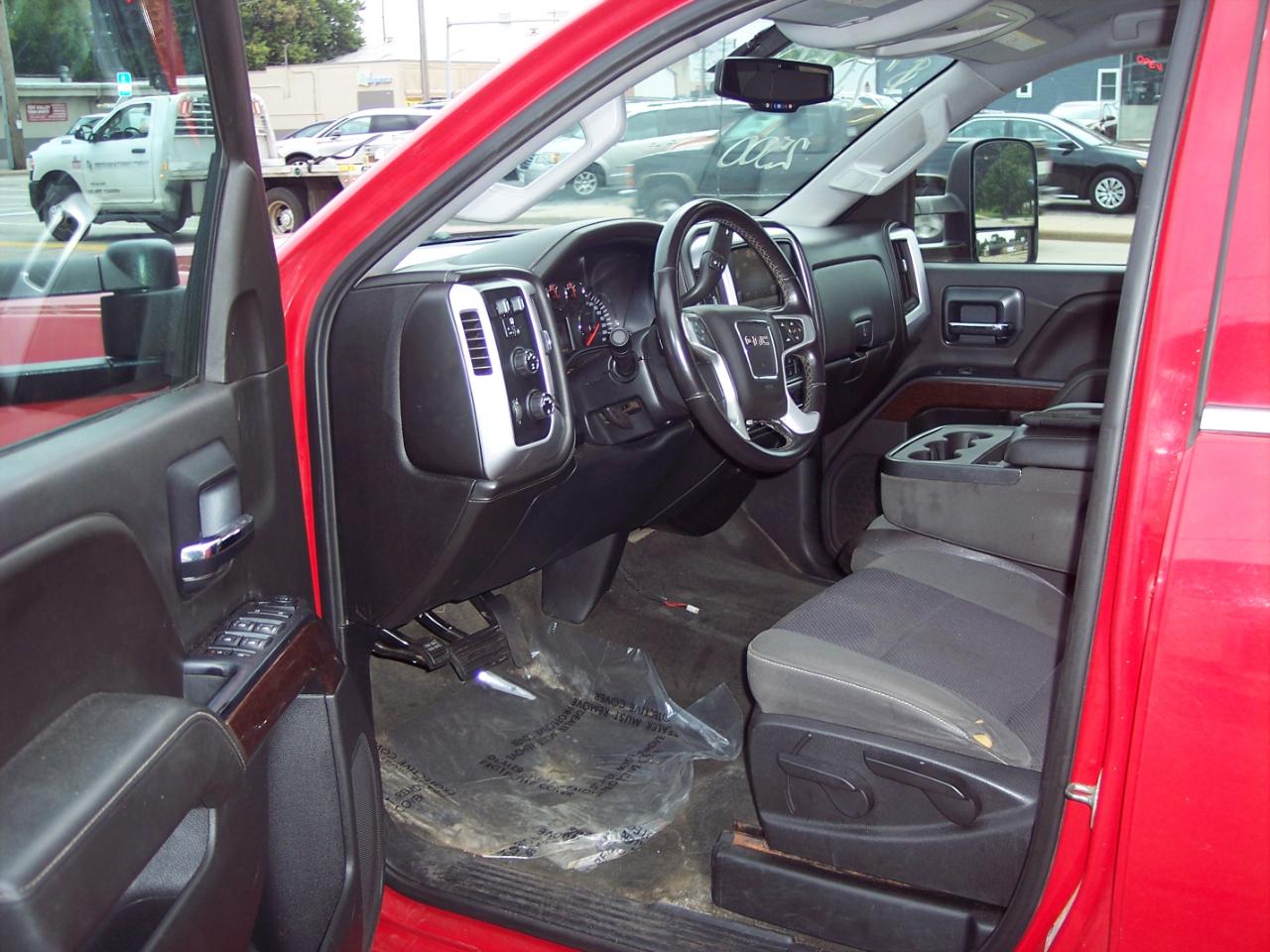 GMC Sierra 2500HD 4WD Crew Cab 167.7" SLE 2015